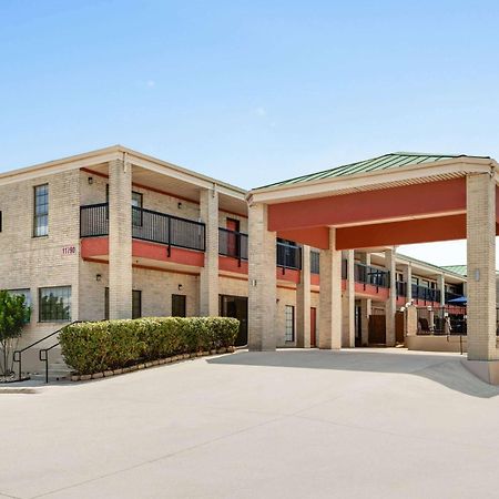 Days Inn By Wyndham San Antonio Near Fiesta Park Kültér fotó