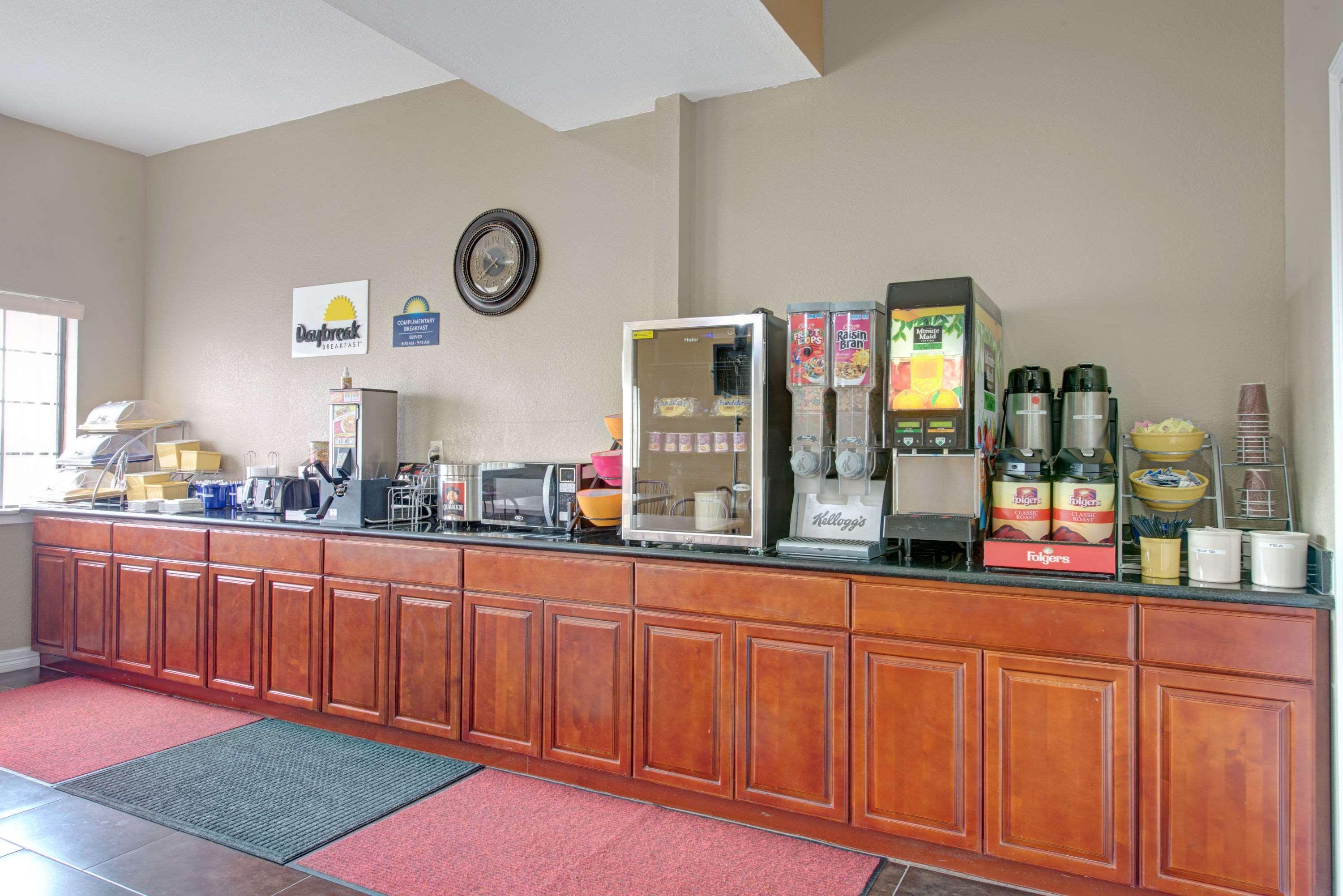 Days Inn By Wyndham San Antonio Near Fiesta Park Kültér fotó