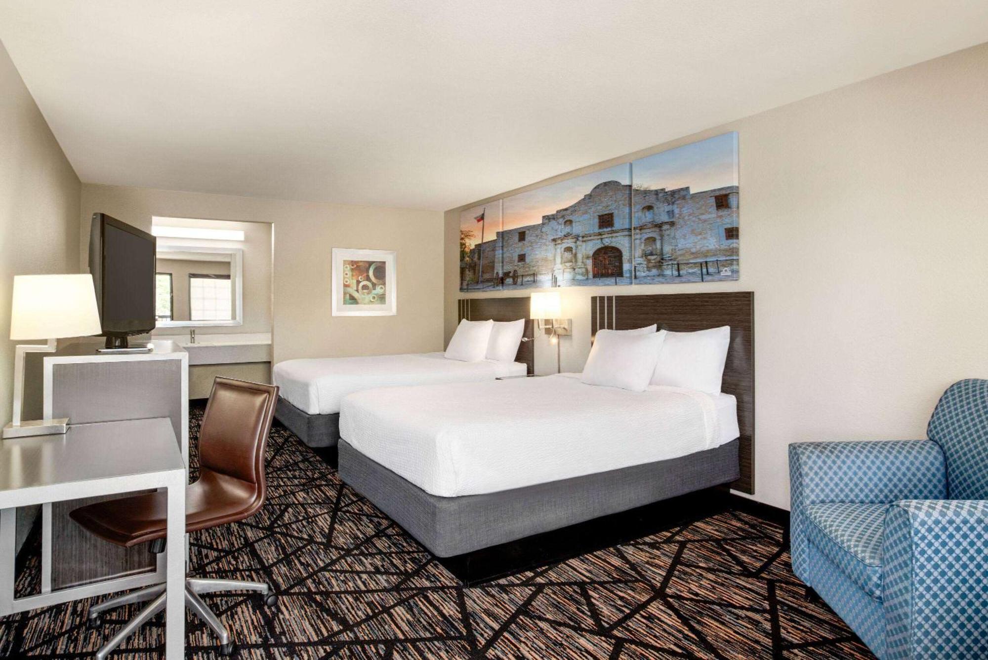 Days Inn By Wyndham San Antonio Near Fiesta Park Kültér fotó